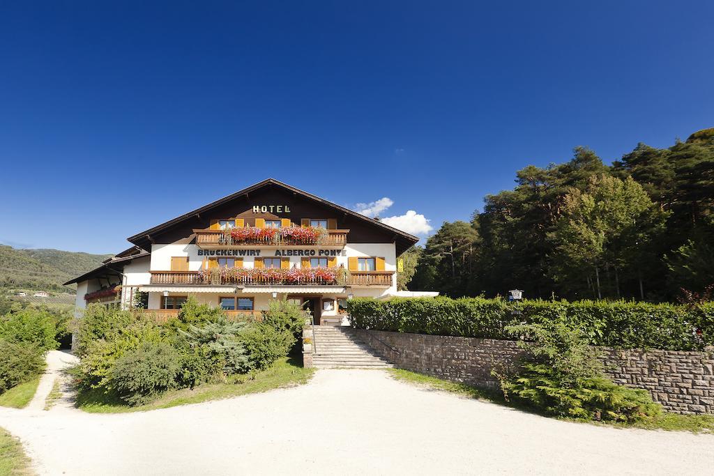 Hotel Brueckenwirt - Al Ponte Монтанья Экстерьер фото